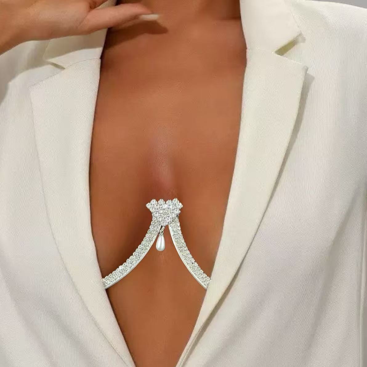 Dames borststeun parel hanger  - Body Jewelry Necklace recensie en prijs
